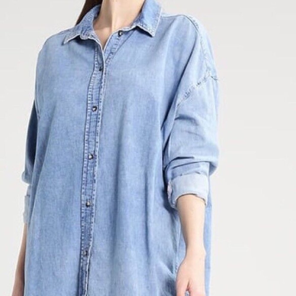 Topshop Moto Elton Bleached Denim Shirt dress US 6